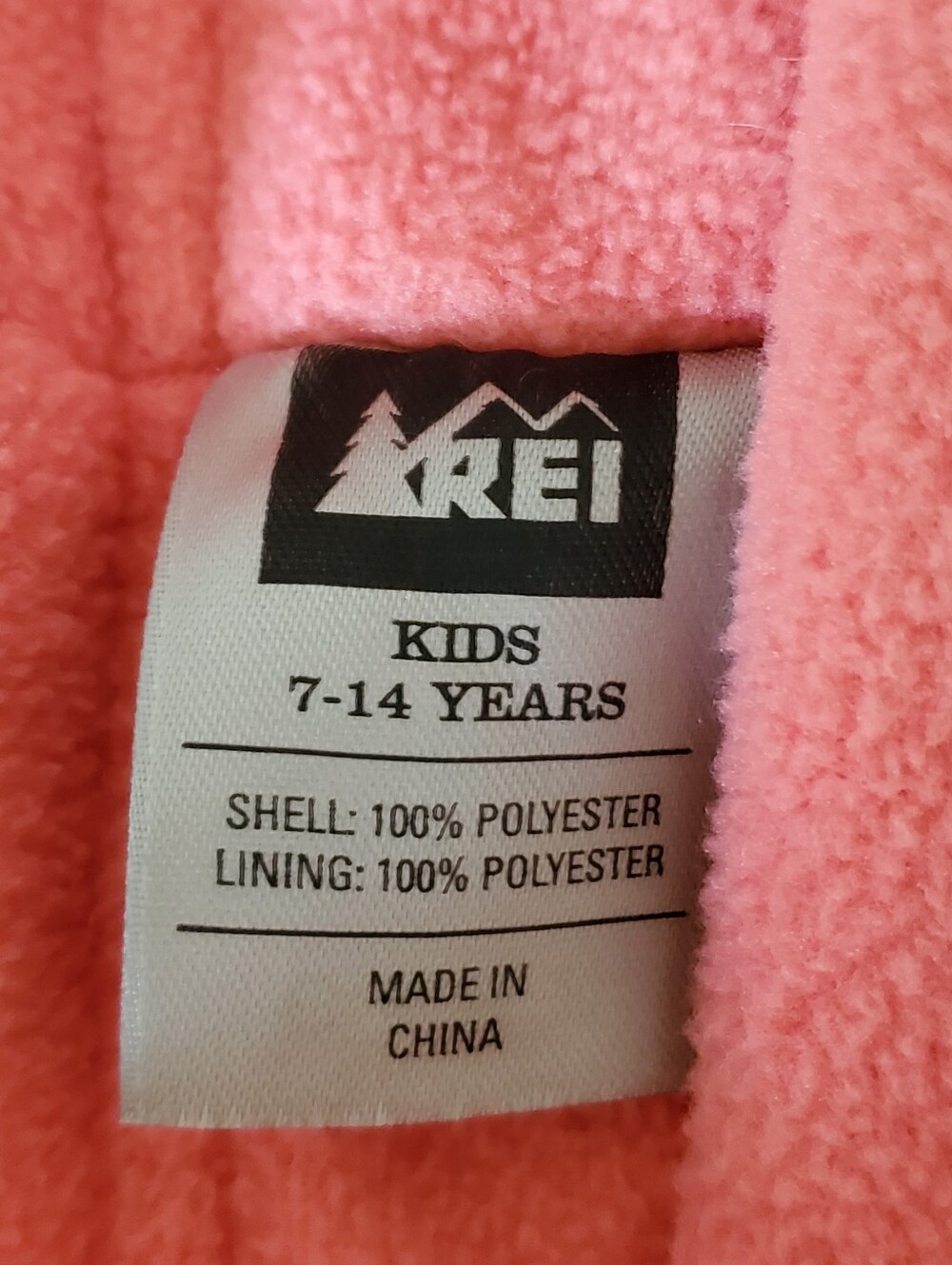 REI Kids Fleece Skull Cap Beanie Pink With White Flower Accent Retro - Picture 2 of 11
